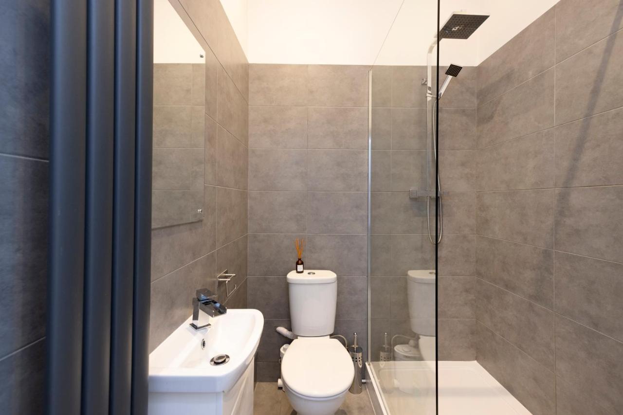 Altido Glamorous 2-Bed Flat Near Edinburgh Castle Exterior foto