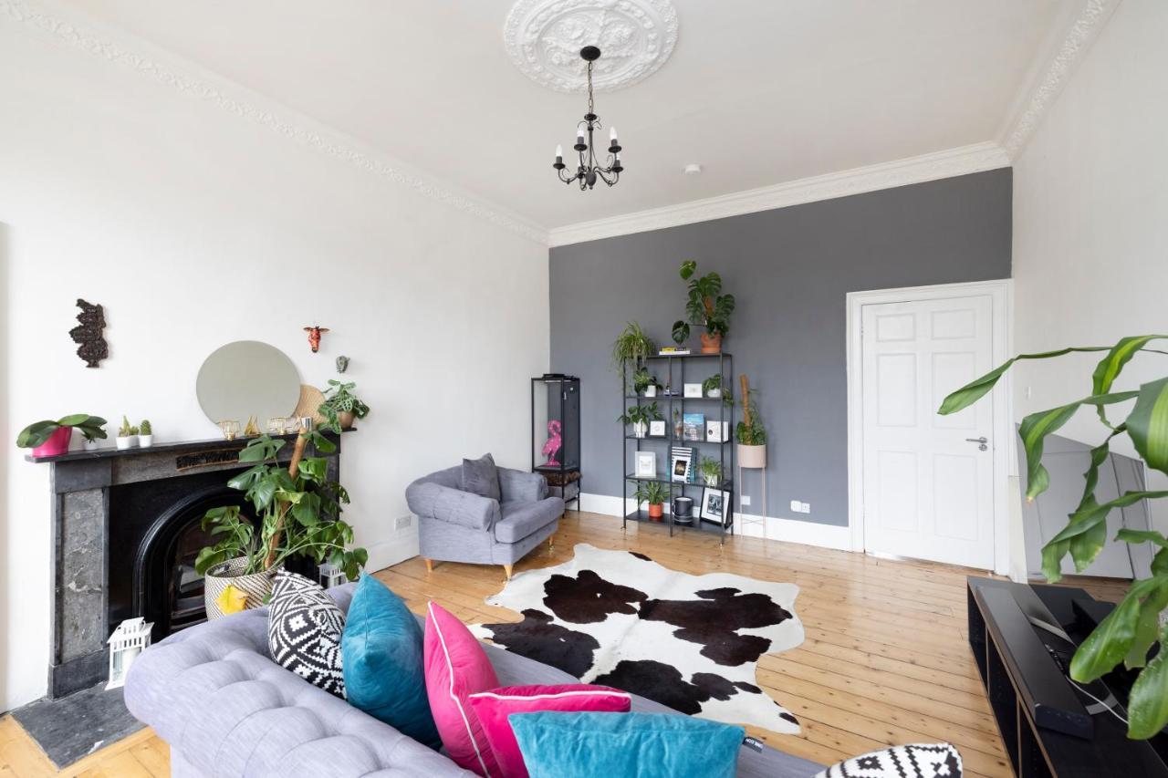 Altido Glamorous 2-Bed Flat Near Edinburgh Castle Exterior foto