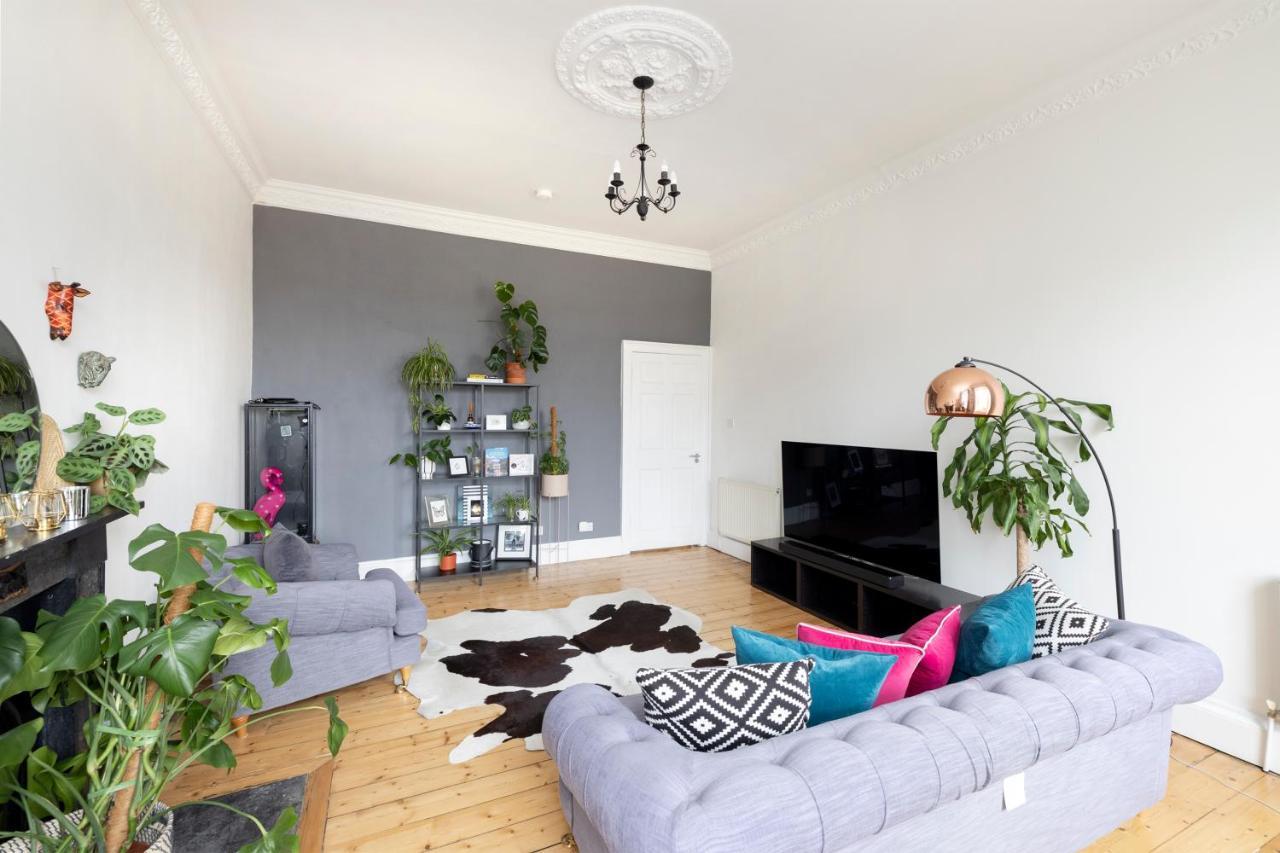 Altido Glamorous 2-Bed Flat Near Edinburgh Castle Exterior foto